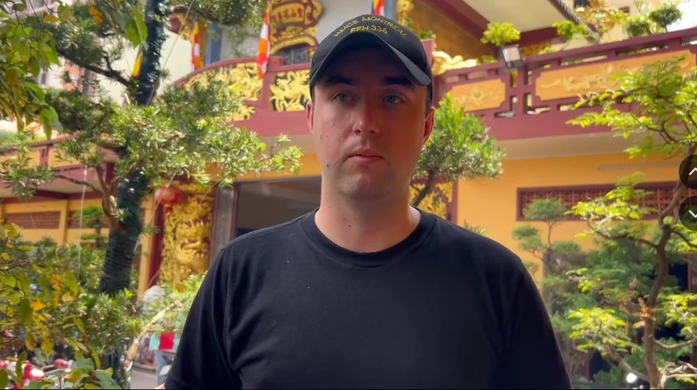 thủy thủ tàu Hải quân Hoàng gia Canada Montréal.png