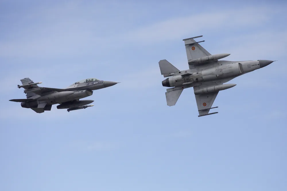 Tiêm kích F-16. Ảnh: REUTERS Bên trong chương trình đào tạo phi công Ukraine tại phương Tây