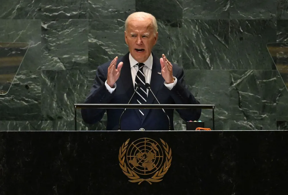 Tổng thống Mỹ Joe Biden phát biểu tại phiên thảo luận chung cấp cao Đại hội đồng Liên Hợp Quốc khóa 79 ngày 24-9 tại TP New York (Mỹ). Ảnh: AFP Tổng thống Mỹ Biden phát biểu tại Đại hội đồng LHQ, đề cập Nga-Ukraine, Trung Đông, Trung Quốc…