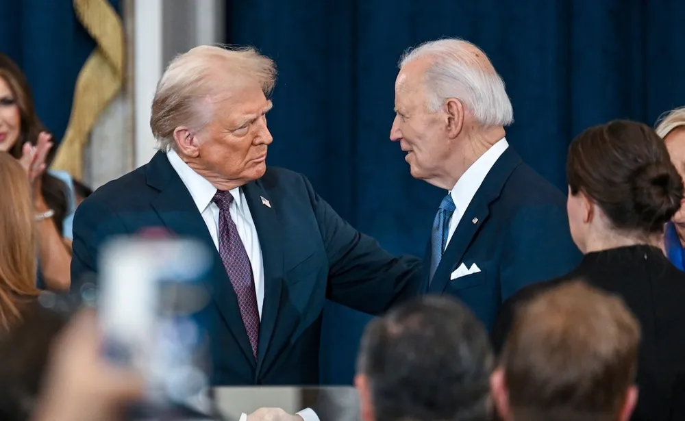 Tổng thống Mỹ Donald Trump và cựu Tổng thống Mỹ Joe Biden. Ảnh: EPA