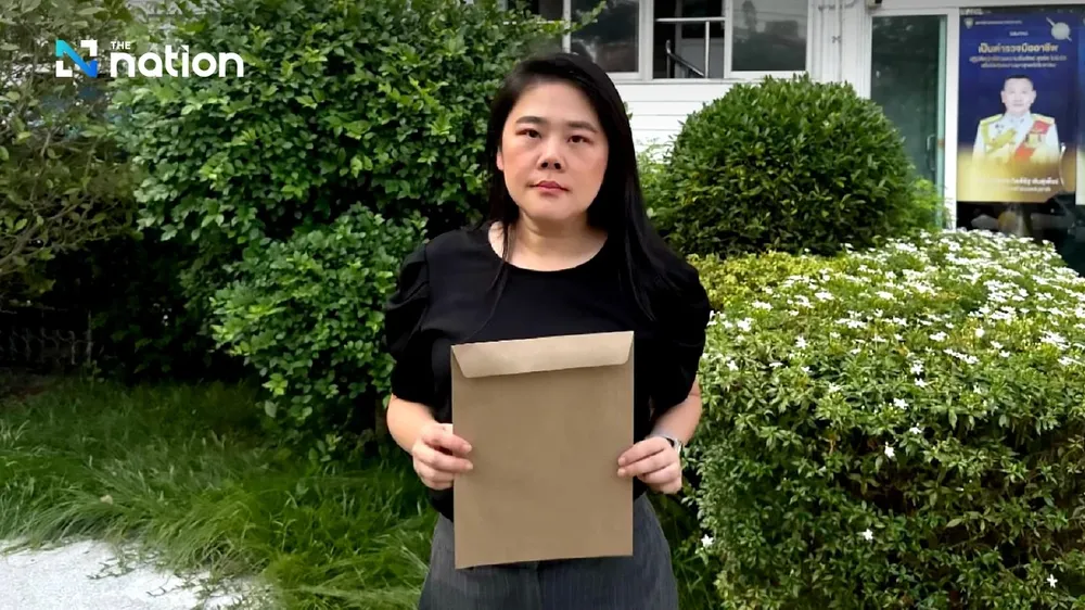 Cháu gái ông Thaksin nộp đơn khiếu nại sau cáo buộc là 'gián điệp Campuchia'