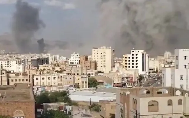 Israel không kích Yemen để đáp trả Houthis, 8 người chết và hơn 140 người bị thương