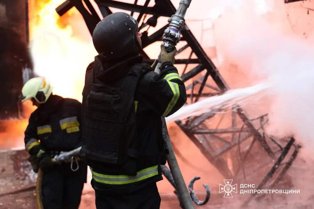 Chiến sự Nga - Ukraine 11-10: Nga phóng UAV, tên lửa đạn đạo khắp các TP ở Ukraine, phái đoàn Kiev sắp sang Mỹ mua thêm HIMARS để ứng phó