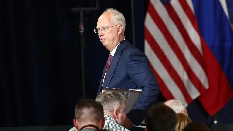 Đàm phán giữa đặc phái viên Nga và Nhà Trắng kéo dài sang ngày thứ 3