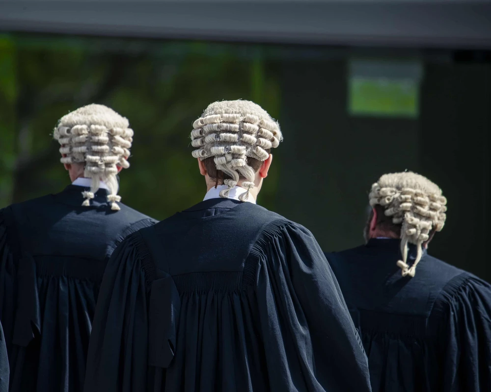 Anh muốn giảm xét xử bằng bồi thẩm đoàn, tại sao?