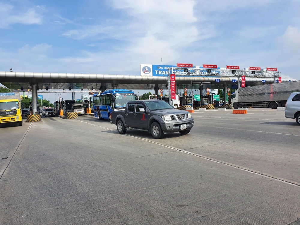 Một số xe qua trạm thuận lợi