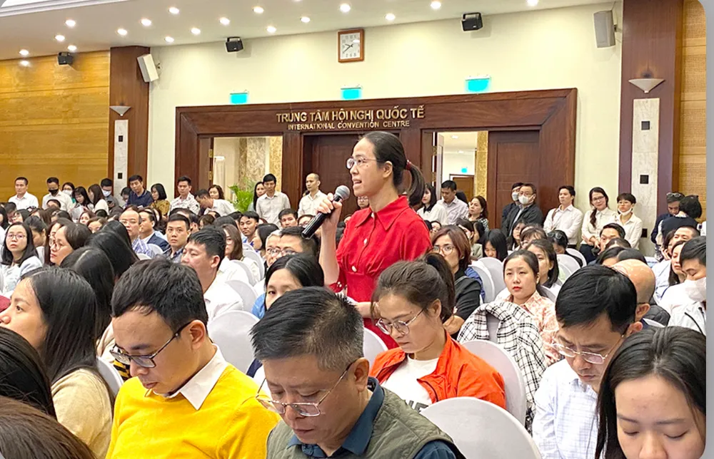 Một trong những vấn đề nóng nhất tại hội nghị được nhiều đại biểu phản ánh là vấn đề hóa đơn, hoàn thuế VAT. Ảnh: MINH TRÚC