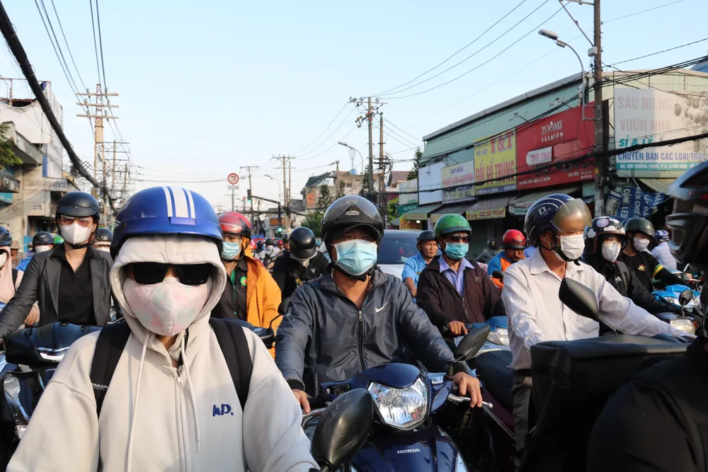 Nút thắt cổ chai Tân Kỳ Tân Quý. Ảnh: ĐÀO TRANG Tân Kỳ Tân Quy.JPG
