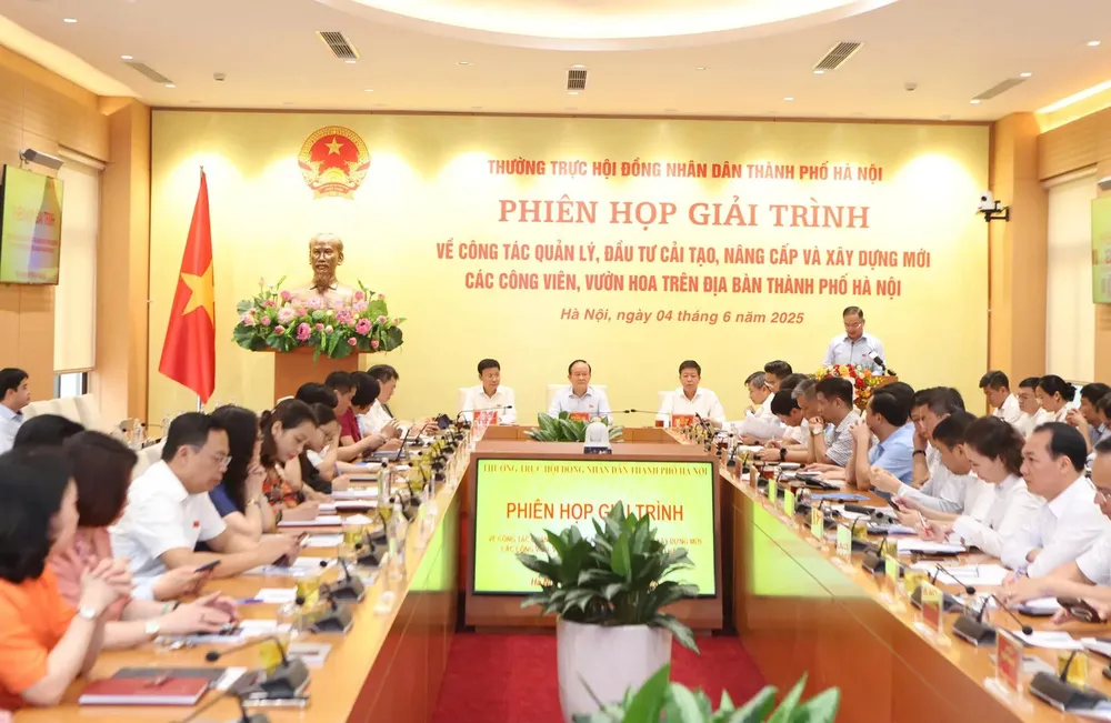 Hà Nội sẽ phân cấp cho xã, phường mới quản lý, duy tu công viên, vườn hoa