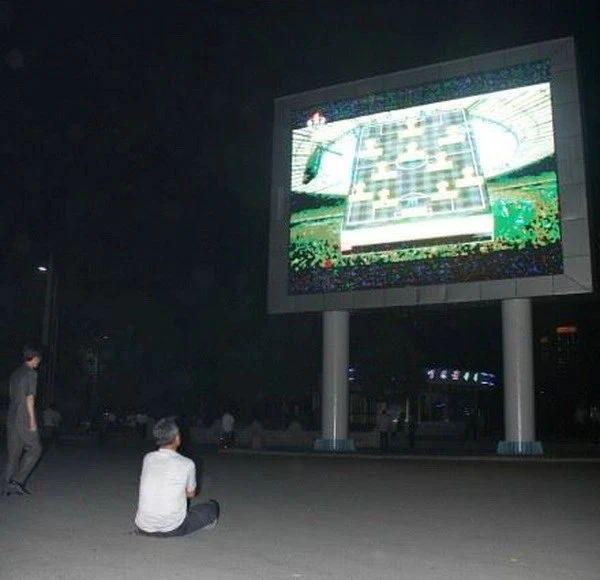 Hình ảnh đặc biệt về không khí xem World Cup tại Triều Tiên ảnh 3 Hình ảnh đặc biệt về không khí xem World Cup tại Triều Tiên ảnh 3