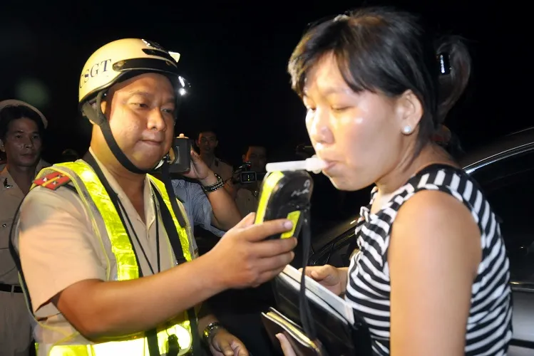 TP.HCM áp dụng quy trình kiểm tra nồng độ cồn… vui vẻ ảnh 7