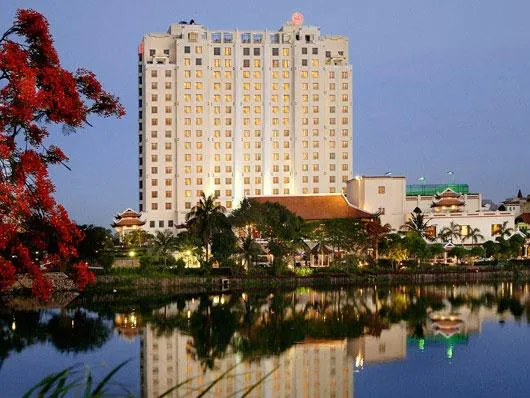 Những bí mật trong vụ rao bán Sheraton Hà Nội