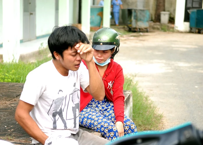 Nghi án mẹ giết con một tuổi rồi tự vẫn ảnh 2 Nghi án mẹ giết con một tuổi rồi tự vẫn ảnh 2