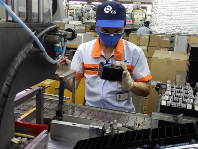 CN được xếp loại xuất sắc của Cty Ắc quy GS (Bình Dương) sẽ được thưởng 3,8 tháng lương. CN được xếp loại xuất sắc của Cty Ắc quy GS (Bình Dương) sẽ được thưởng 3,8 tháng lương.