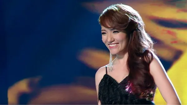 Bố mẹ vỡ nợ, quán quân Vietnam Idol sống tha hương ảnh 1 Bố mẹ vỡ nợ, quán quân Vietnam Idol sống tha hương ảnh 1