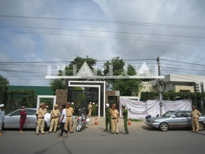 Trọng án thảm sát cả gia đình liên tục diễn ra ảnh 4 Trọng án thảm sát cả gia đình liên tục diễn ra ảnh 4