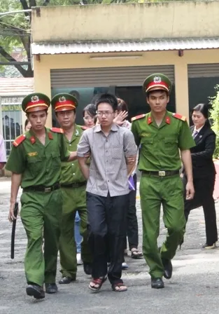 Báo động cơn gió độc ‘Yêu không được thì giết’ ảnh 4