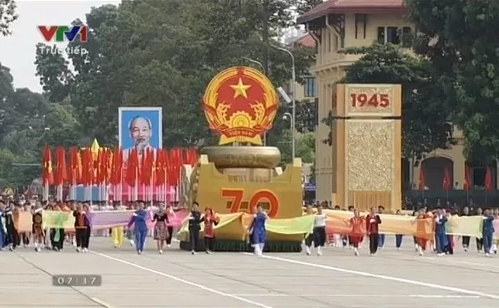 Toàn cảnh lễ mít tinh mừng 70 năm ngày Quốc khánh 2-9 ảnh 45 Toàn cảnh lễ mít tinh mừng 70 năm ngày Quốc khánh 2-9 ảnh 45