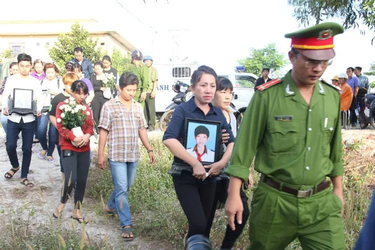 Những điểm lạ của phiên tòa xử vụ thảm sát Bình Phước ảnh 2