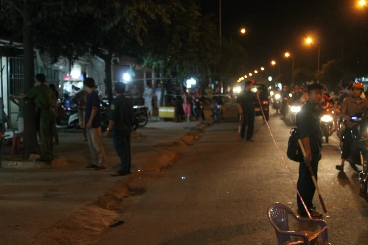 Hỗn chiến trong tiệm sửa xe, hai người bị đâm chết ảnh 2