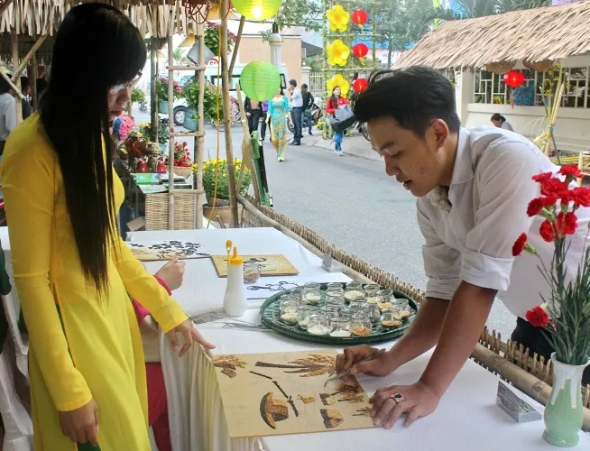 Rộn ràng khai hội ‘Sắc Xuân miệt vườn năm 2016’ ảnh 12