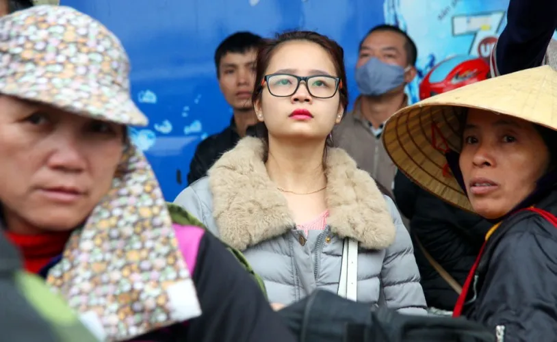 Bến xe Mỹ Đình ‘gồng mình’ đón tết ảnh 11 Bến xe Mỹ Đình ‘gồng mình’ đón tết ảnh 11