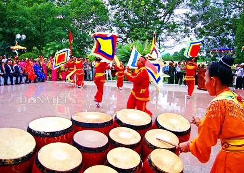 ngay xuan va trong tran quang trung hinh 3