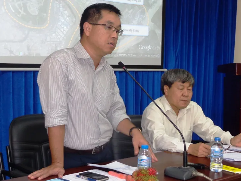 họp bàn về tai nạn giao thông