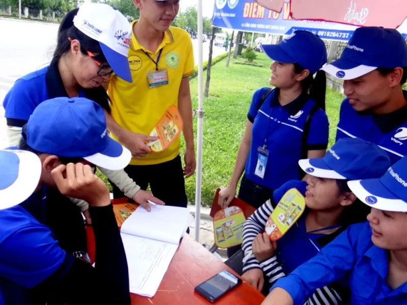 tình nguyện viên