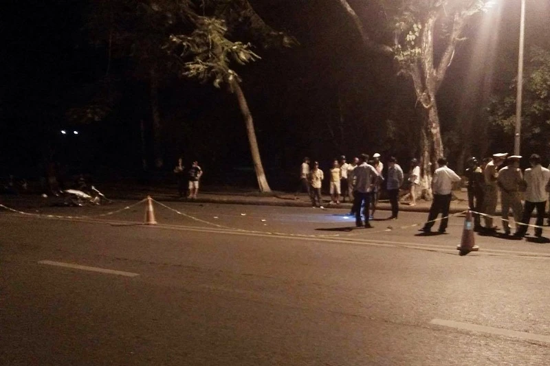 Xe máy chở 3 gây tai nạn, lái xe tử vong ảnh 2