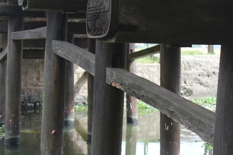 Cận cảnh cây cầu quý xứ Huế trước ngày trùng tu ảnh 8