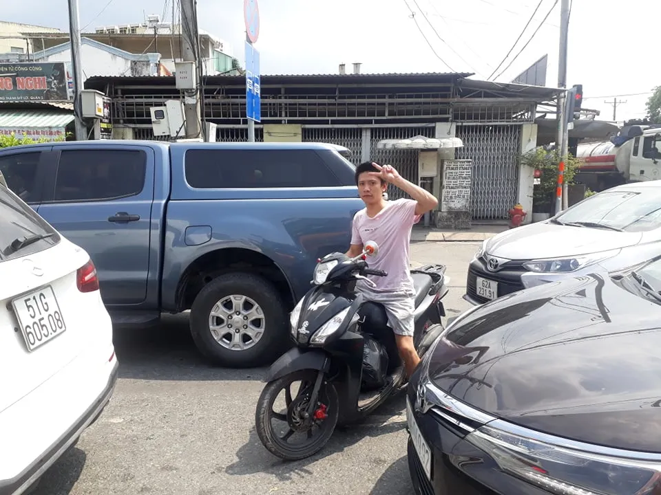 Kẹt xe tại phà Cát Lái: 3 tiếng nhích 1km ảnh 4