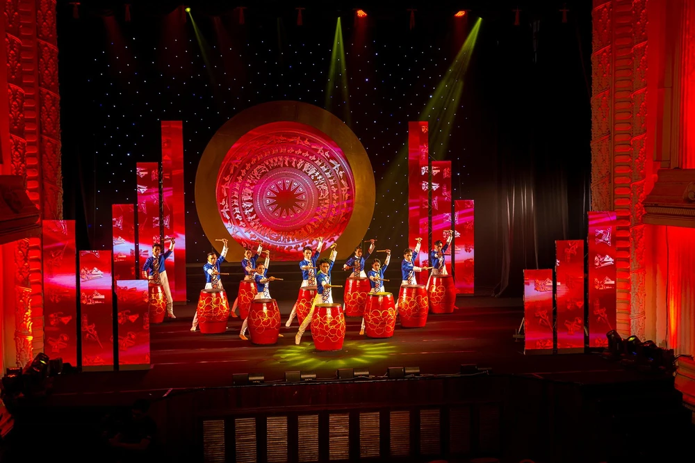 Chương trình nghệ thuật đặc sắc “Con đường chúng ta đi”. Ảnh: BTC