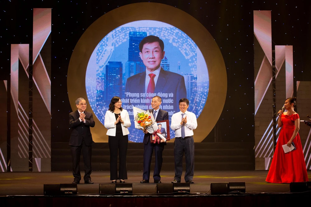 Ông Jonathan Hạnh Nguyễn - Chủ tịch HĐQT IPPG, đây là doanh nghiệp luôn đi đầu trong công tác đóng góp, hỗ trợ cộng đồng với số tiền rất lớn