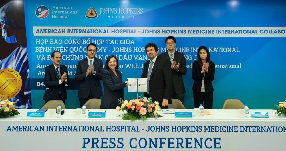 AIH hợp tác lâu dài với Johns Hopkins Medicine International. AIH hợp tác lâu dài với Johns Hopkins Medicine International.