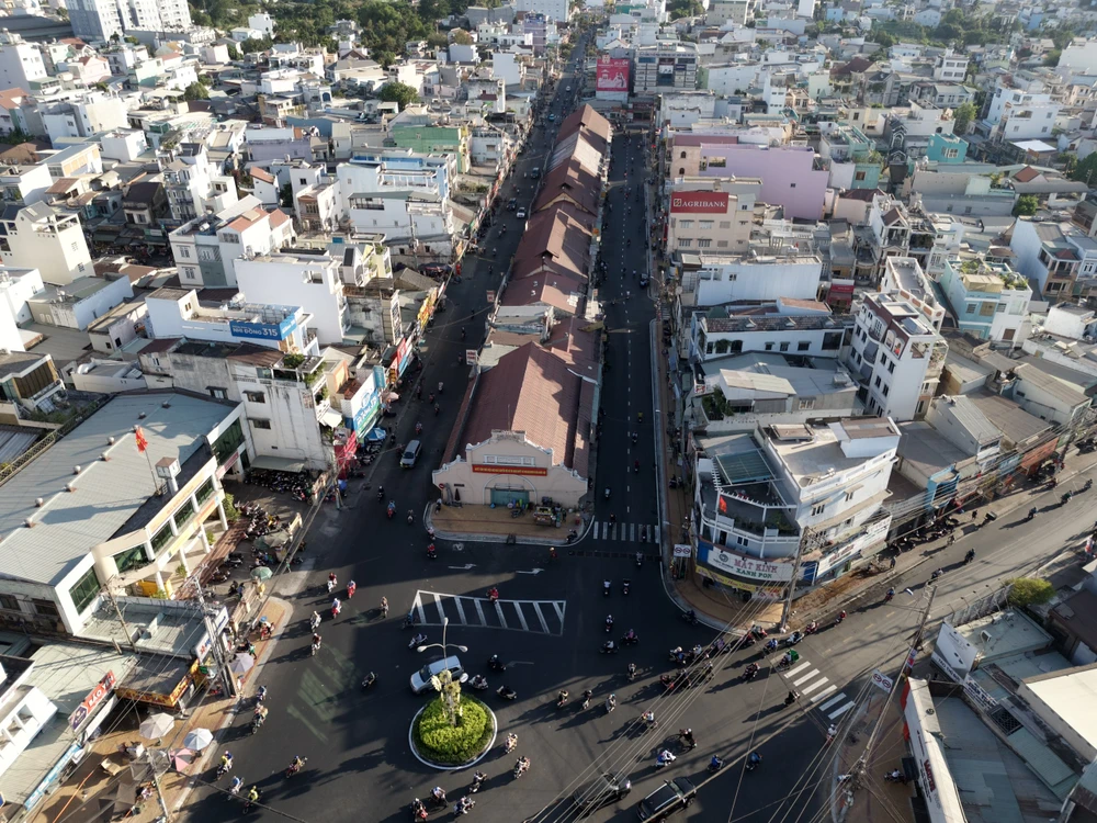 Mới đây, dự án chống ngập do mưa cho đường Võ Văn Ngân đã được hoàn thành. Ảnh: ĐÀO TRANG dự án chống ngập do mưa cho đường Võ Văn Ngân