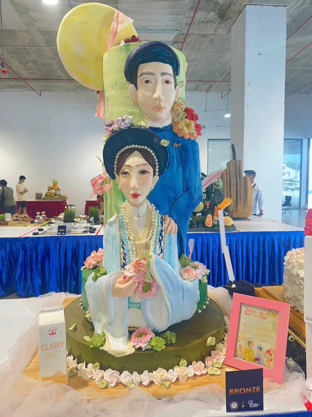 Tác phẩm bánh cưới nghệ thuật của đội Việt Nam Tác phẩm bánh cưới nghệ thuật của đội Việt Nam