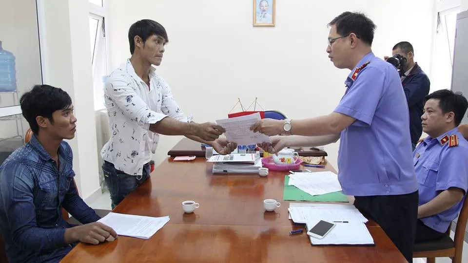 Bình Chánh: Ba cơ quan tố tụng xin lỗi người bị oan ảnh 1 Bình Chánh: Ba cơ quan tố tụng xin lỗi người bị oan ảnh 1