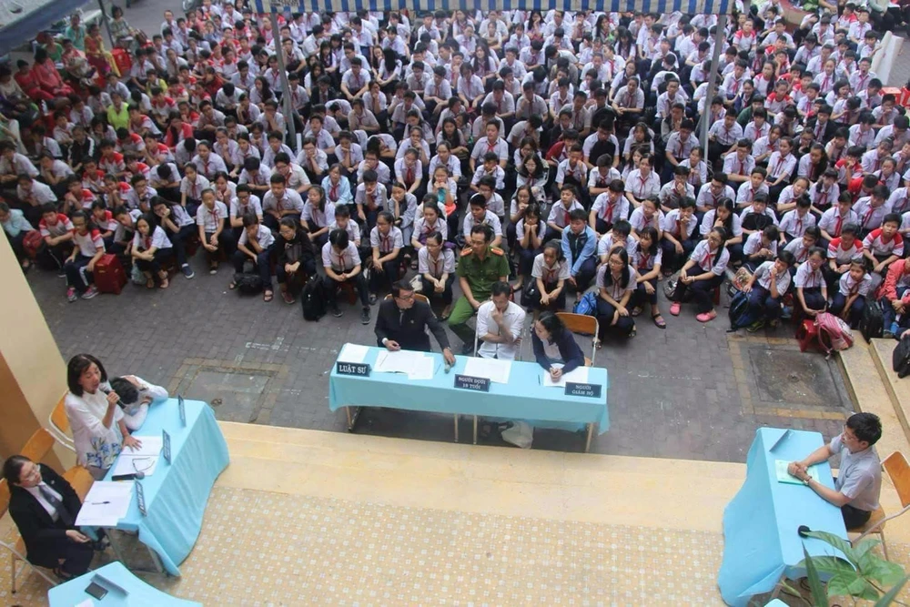 Cổ vũ đánh nhau có tội không