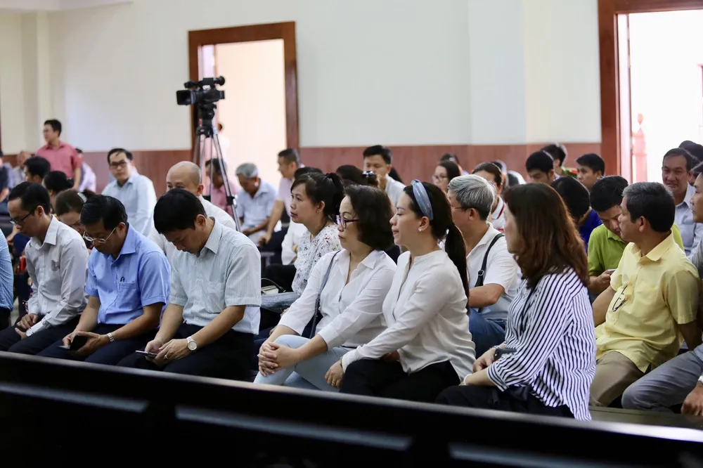 Vũ 'nhôm' mập mạp trong ngày ra toà phúc thẩm ảnh 3