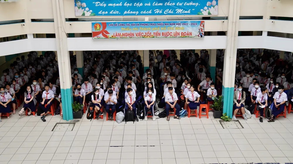 Trẻ em có quyền được chăm sóc, nuôi dưỡng để phát triển toàn diện; được cả cha và mẹ bảo vệ, chăm sóc và giáo dục. Ảnh: TRẦN LINH