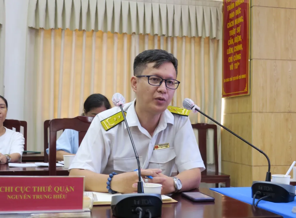 Ông Nguyễn Trung Hiếu - Chi cục Thuế quận Bình Tân. Ảnh: TRẦN LINH