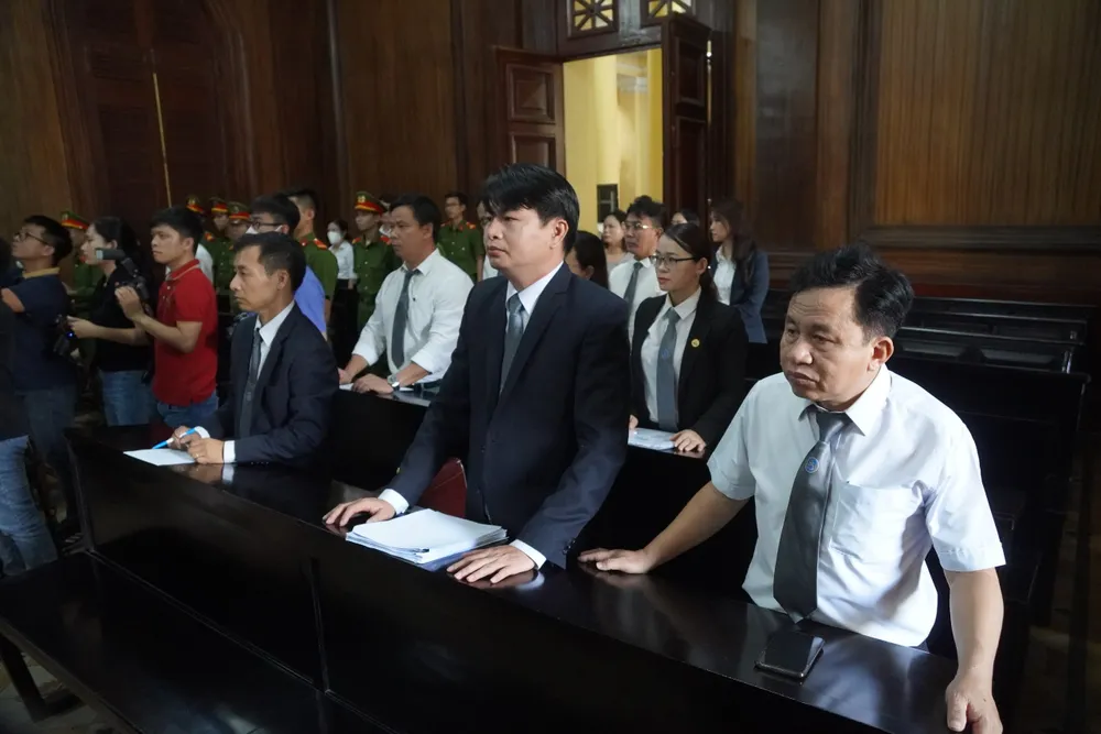 luat-su-vu-giam-doc-benh-vien-thu-duc-tham-o-rua tien.jpg