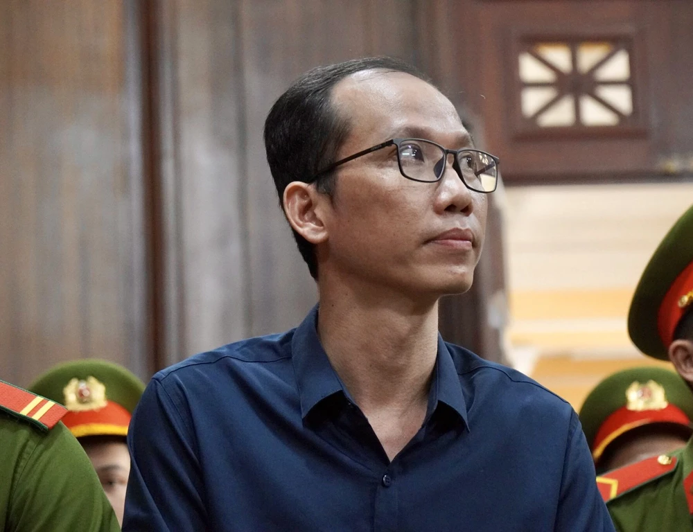 Nguyễn Văn Lợi lãnh án 15 năm tù vì giúp sức cho cựu giám đốc Bệnh viện TP Thủ Đức tham ô, rửa tiền. Ảnh: TRẦN LINH nguyen-van-loi-vu-benh-vien-thu-duc.jpg