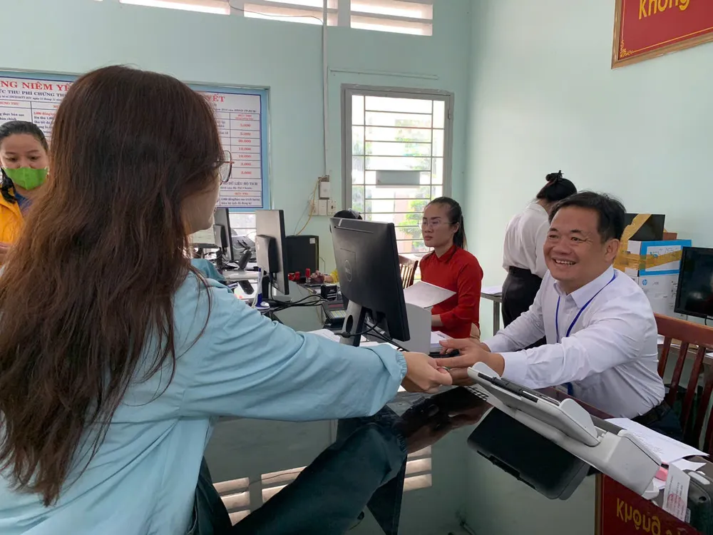 vien chuc lam luat su.jpeg