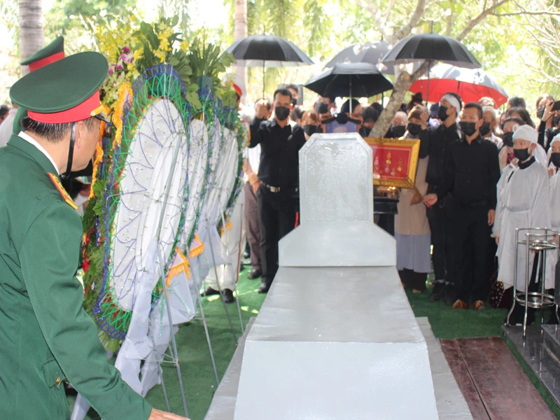 Toàn cảnh đưa tiễn ông Trương Vĩnh Trọng về cõi vĩnh hằng ảnh 12