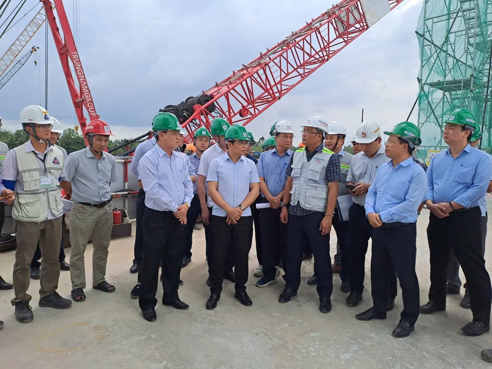 Cầu chính của dự án cầu Rạch Miễu 2 thi công vượt tiến độ 2 tháng