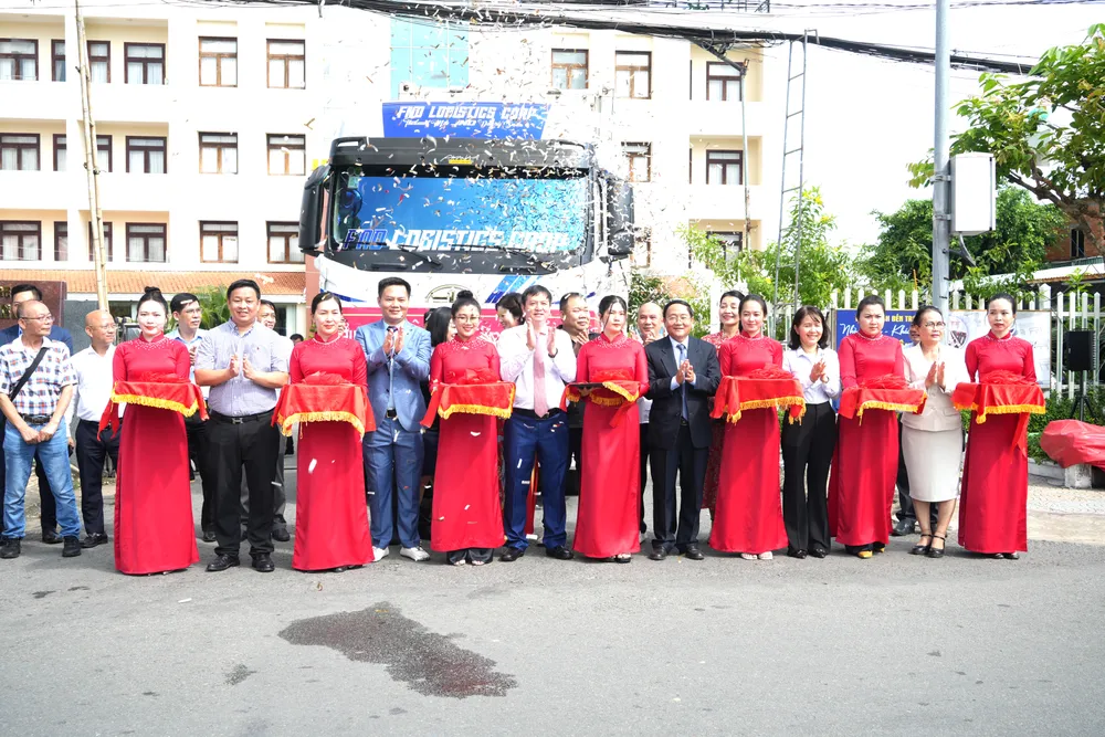 Dừa tươi Bến Tre chính thức xuất khẩu chính ngạch sang Trung Quốc