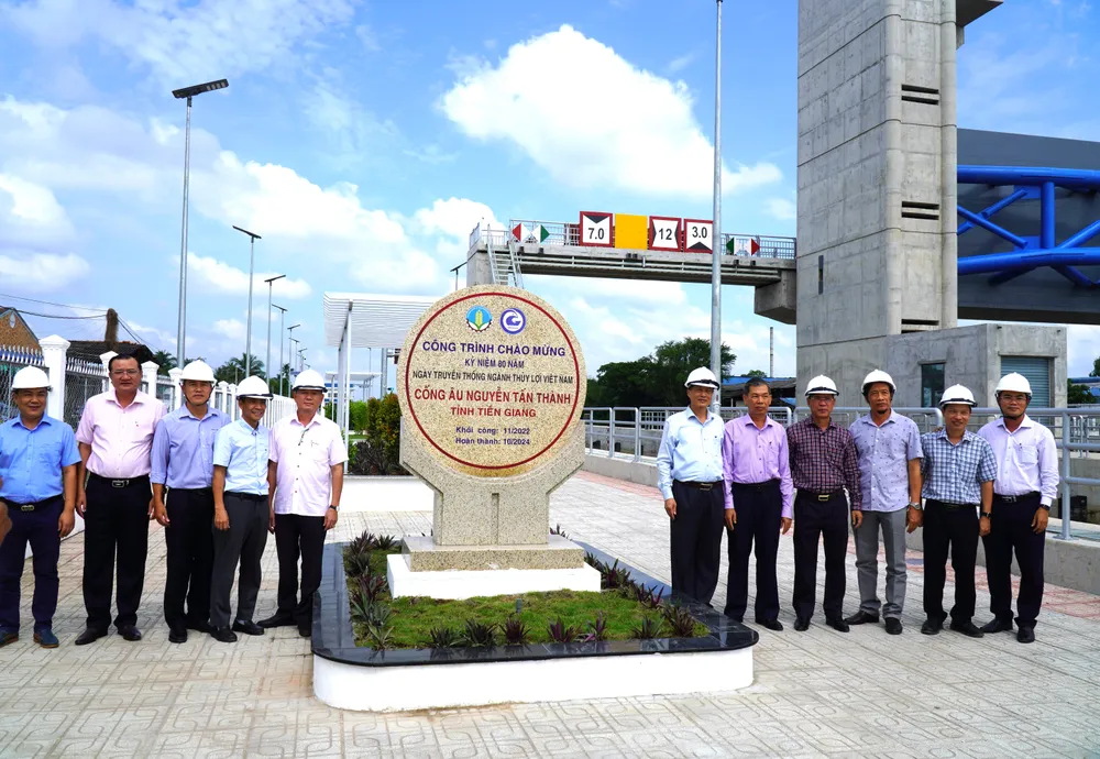 Cong-ngan-man-nguyen-tan-thanh (5).JPG