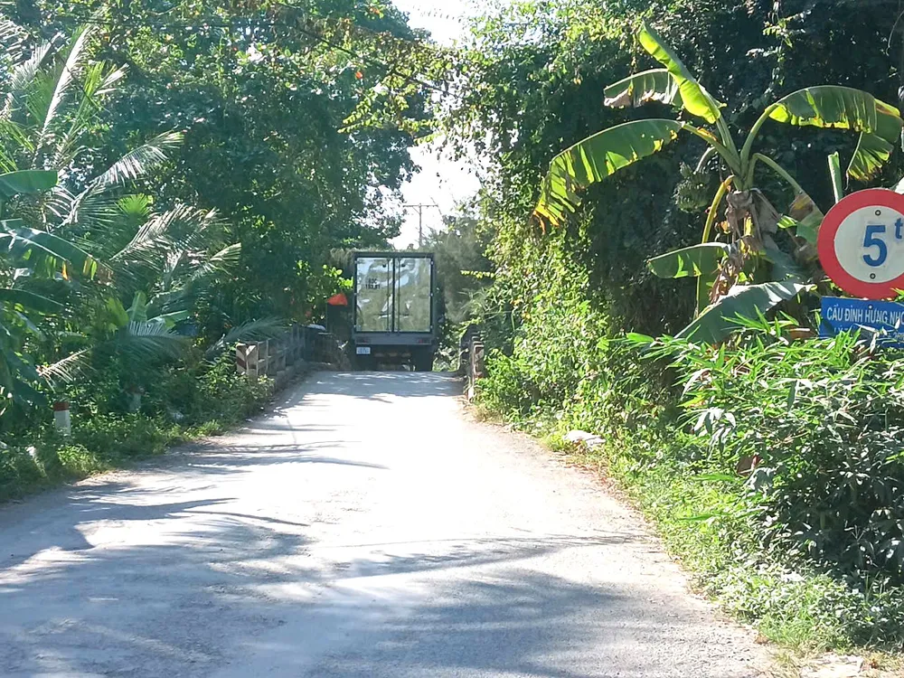 huyen-lo-39-hu-hong-nang (1).jpg